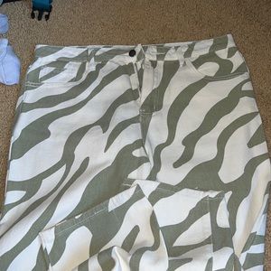 Shein zebra pants size 8/10